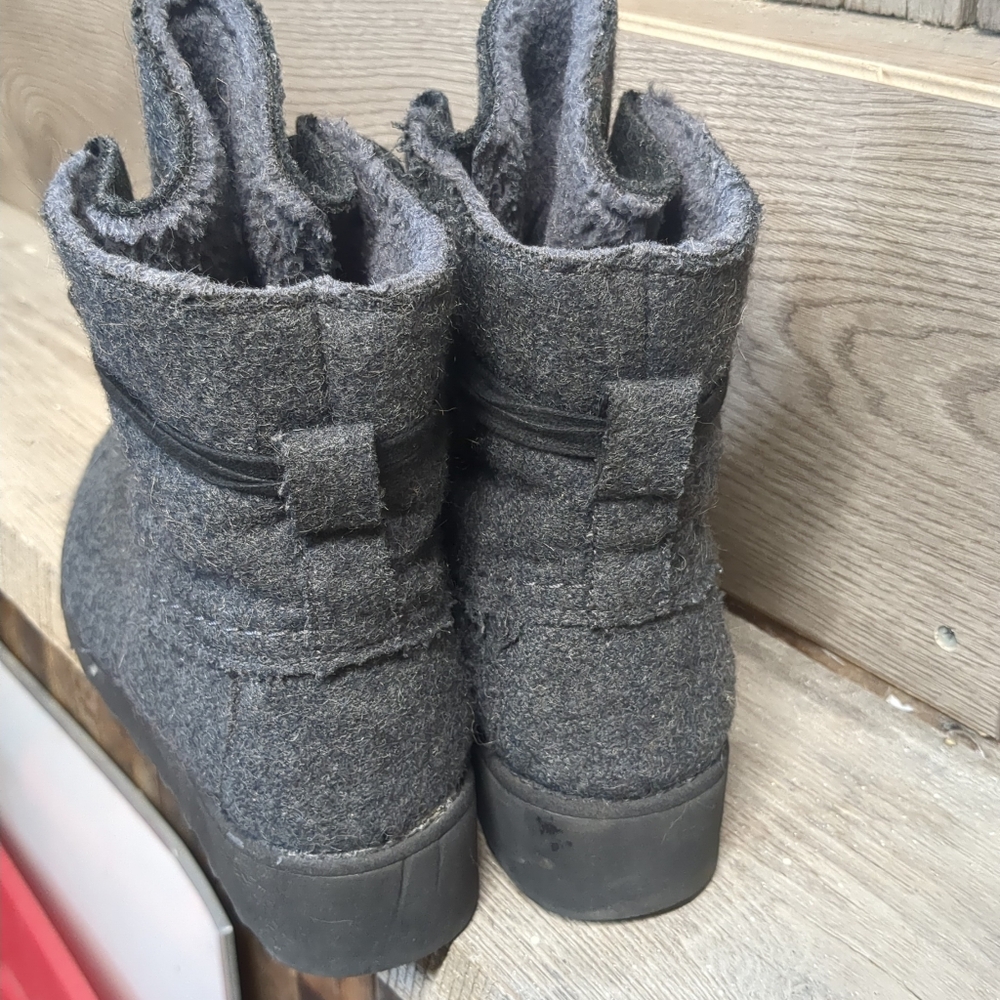 Bearpaw Krista Boots Gray Wool Lace Up Women's Size 9 - Picture 3 of 13